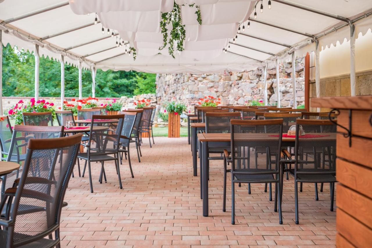 Villa Libosad Jičín エクステリア 写真