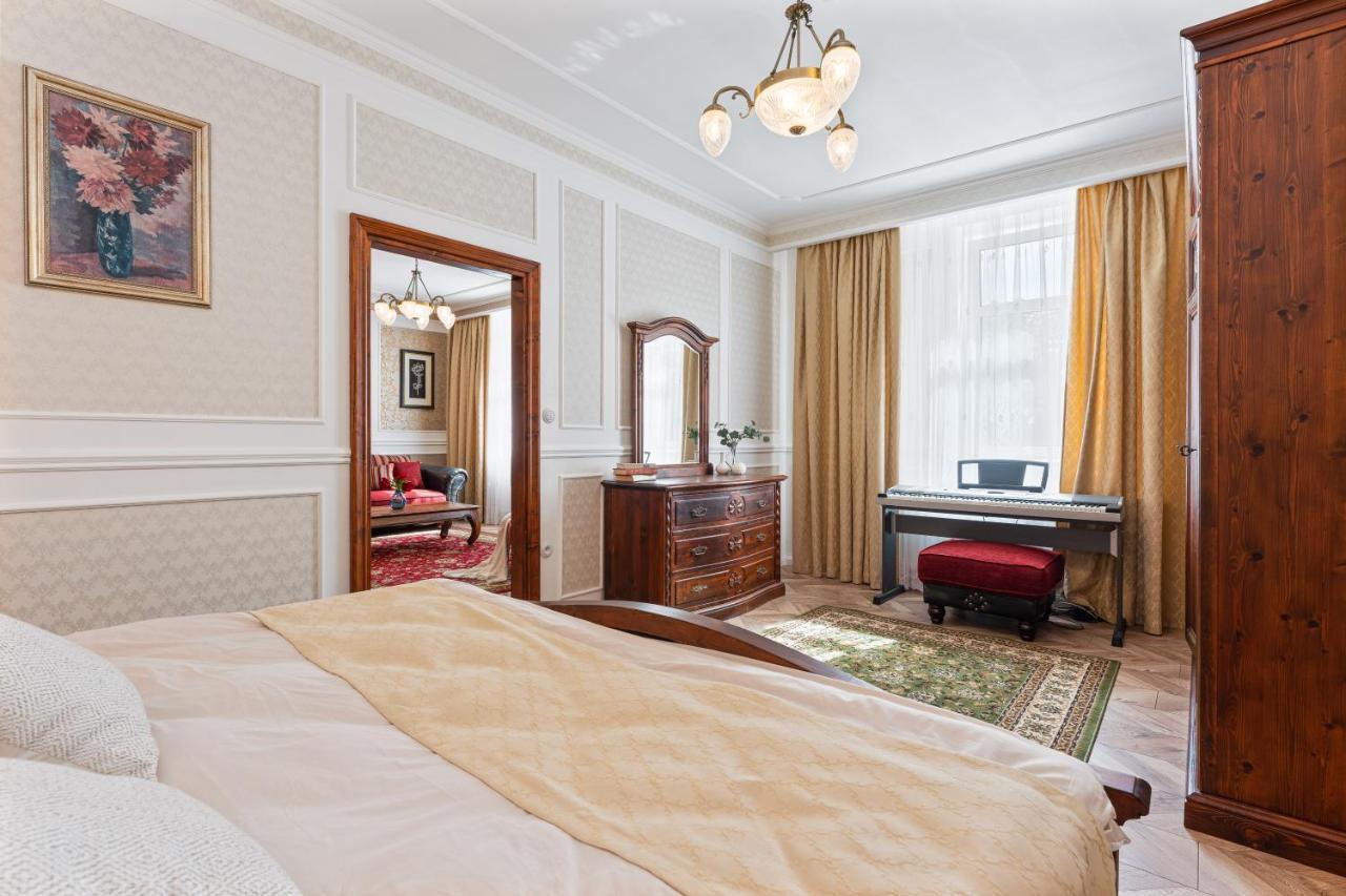 Villa Libosad Jičín エクステリア 写真