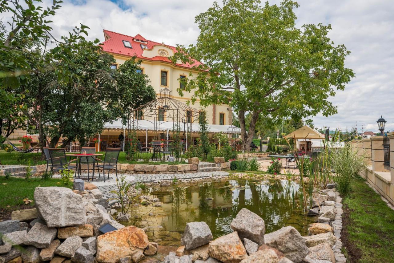 Villa Libosad Jičín エクステリア 写真
