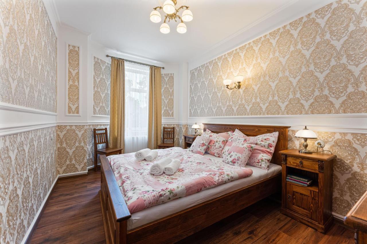 Villa Libosad Jičín エクステリア 写真