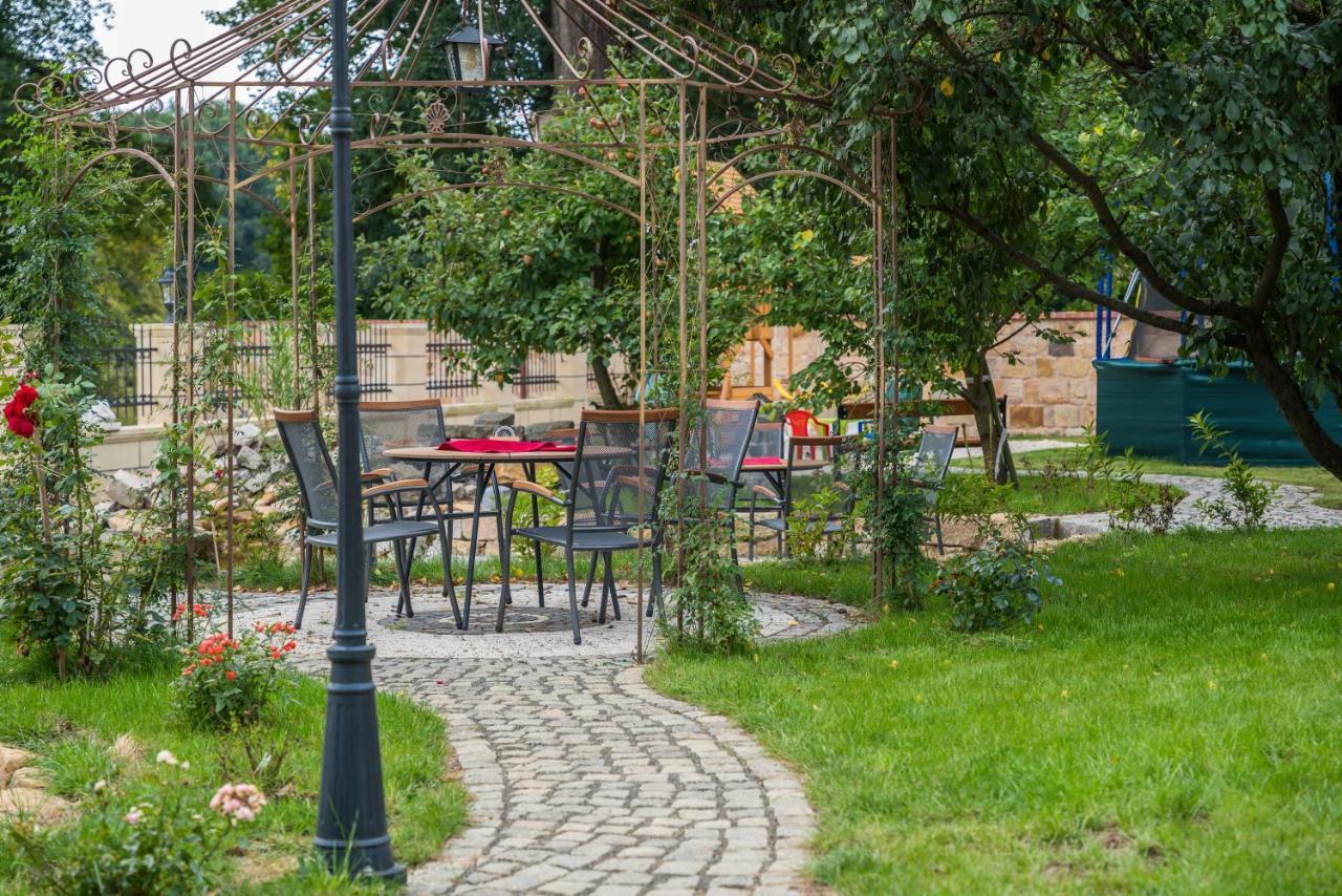 Villa Libosad Jičín エクステリア 写真