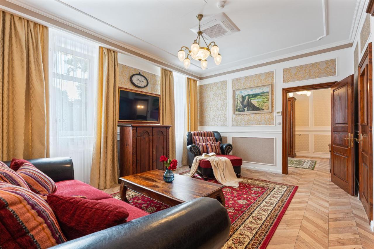 Villa Libosad Jičín エクステリア 写真