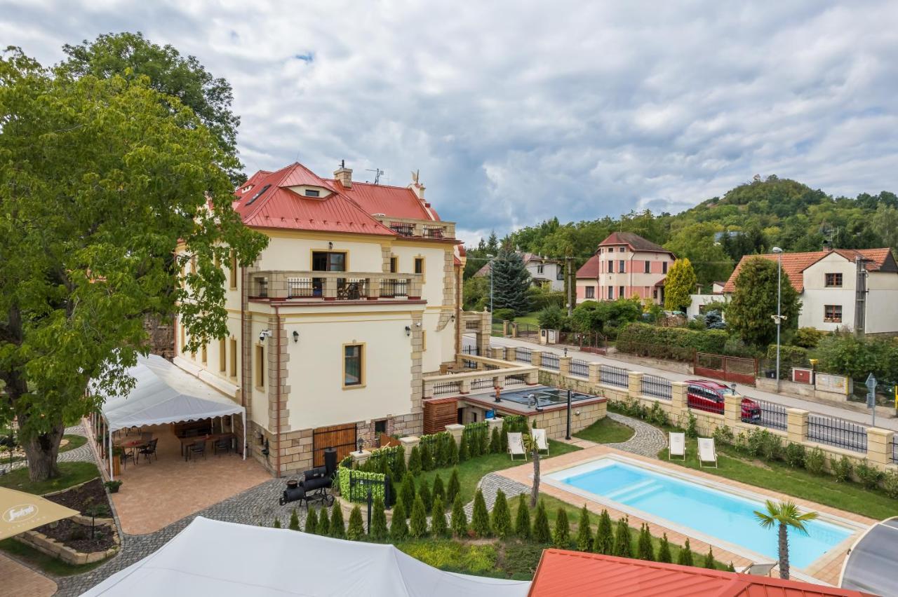 Villa Libosad Jičín エクステリア 写真